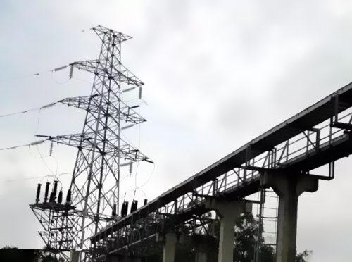 電纜標牌無缺、明晰，相序涂改符合要求